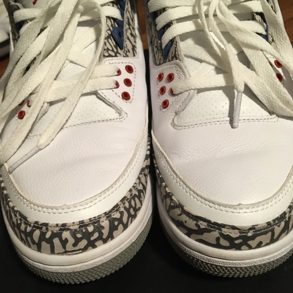 Jordan retro True blue 3s